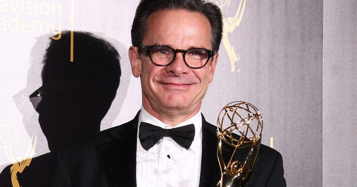 Peter Scolari, known for roles in "Bosom Buddies" and "Girls," dies at 66