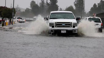 Bomb cyclone hits the Pacific Northwest 