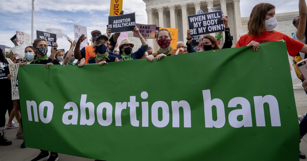 Justice Department and Texas officials clash over abortion ban ahead of Supreme Court showdown