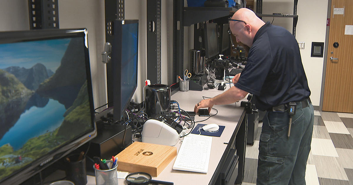 i-team-inside-the-fbi-s-digital-forensic-lab-in-boston-cbs-boston