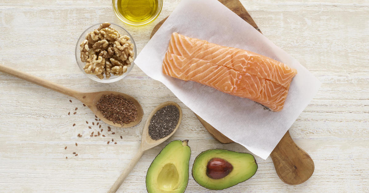 How to build a balanced diet with healthy dietary fats