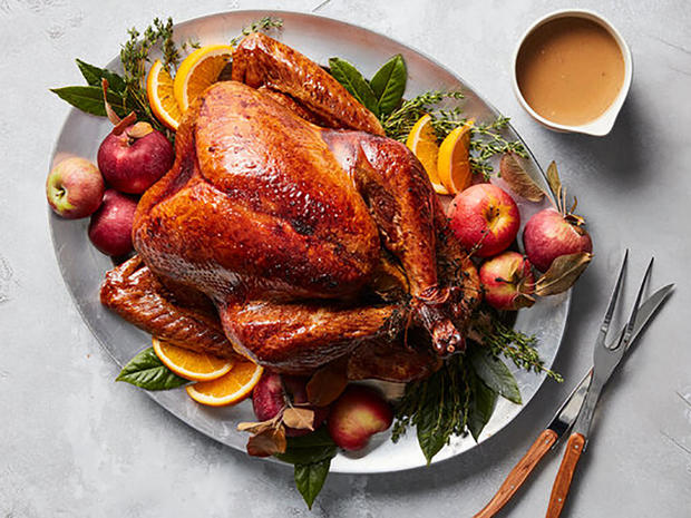 nyt-slow-roasted-turkey-with-apple-gravy-1280.jpg 
