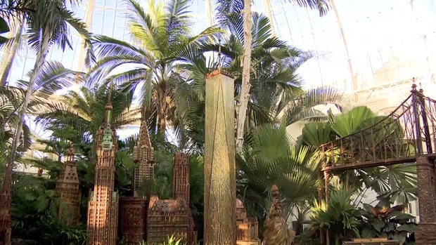 New York Botanical Garden Holiday Train Show