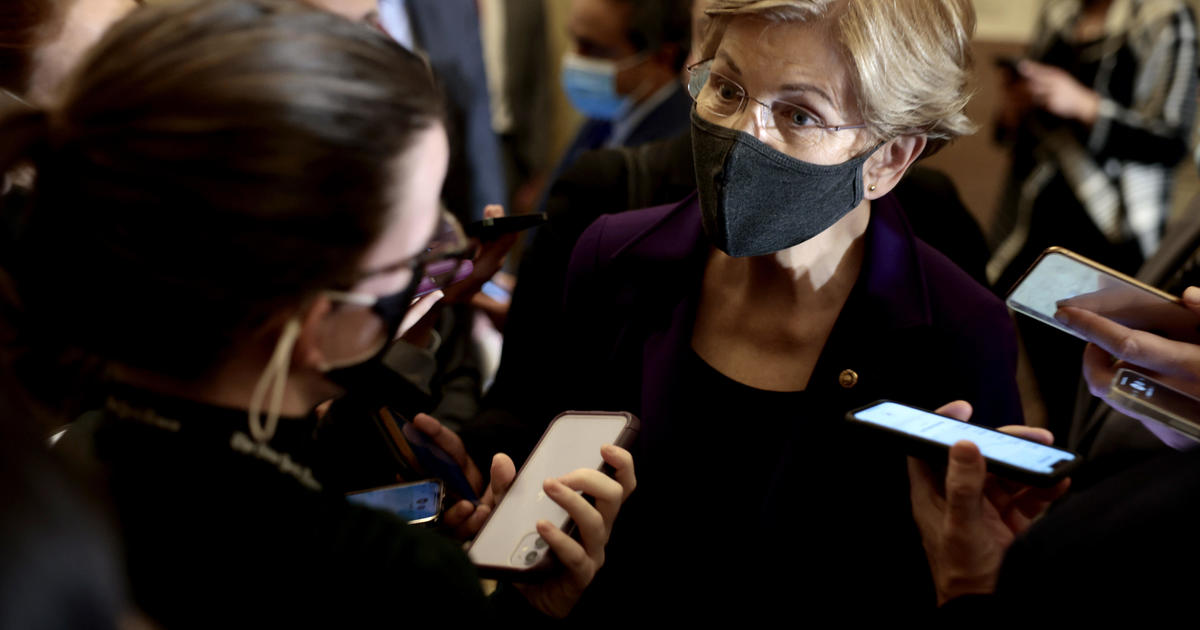 Elizabeth Warren and Cory Booker test positive for COVID-19