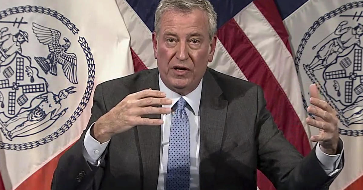 De Blasio says NYC will ramp up testing amid COVID-19 surge and Omicron fears