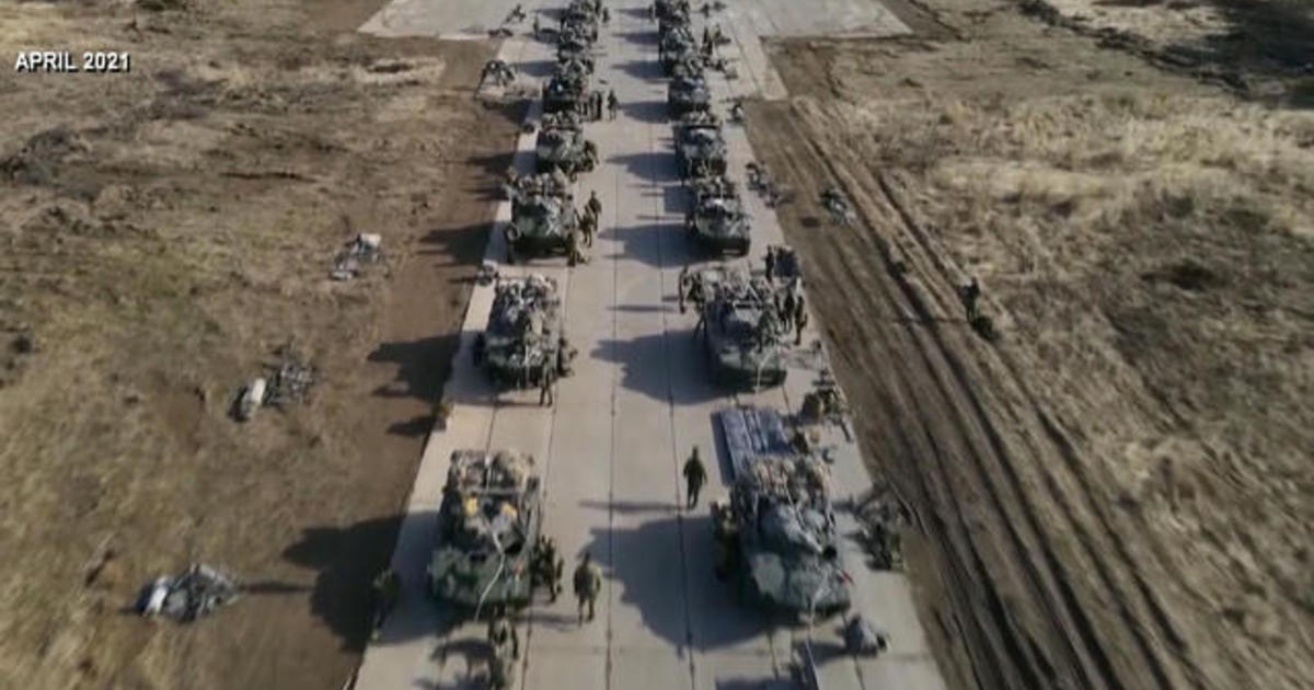 Featured image of post Over 10,000 Russian troops removed from Ukrainian border