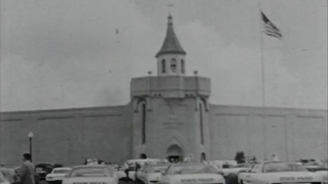 cbsn-fusion-filmmakers-depict-attica-prison-tragedy-that-explores-the-1971-standoff-between-mostly-black-and-latino-inmates-with-officials-at-the-facility-thumbnail-875368-640x360.jpg 