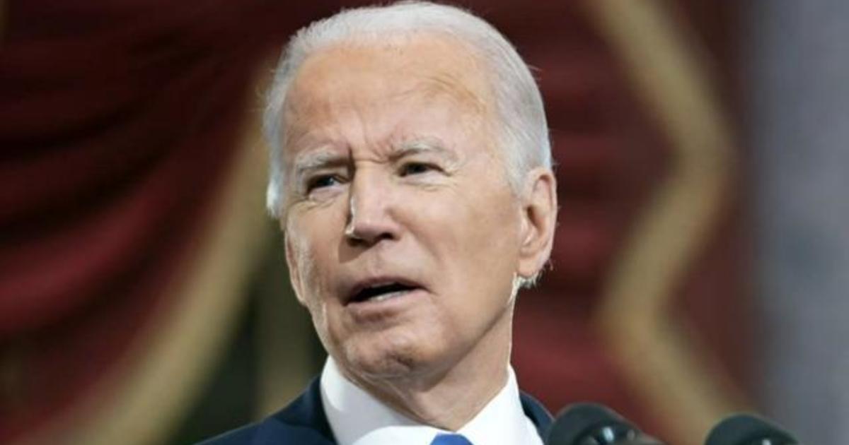 As Omicron rages, Americans grow frustrated with President Biden's handling of COVID-19 crisis