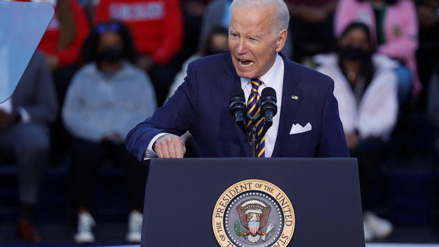 cbsn-fusion-pres-biden-holding-press-conference-amid-declining-approval-rating-thumbnail-876702-640x360.jpg 