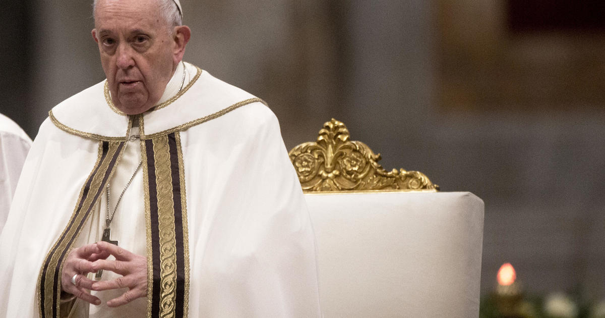 Pope Francis says parents should support gay children, not condemn them