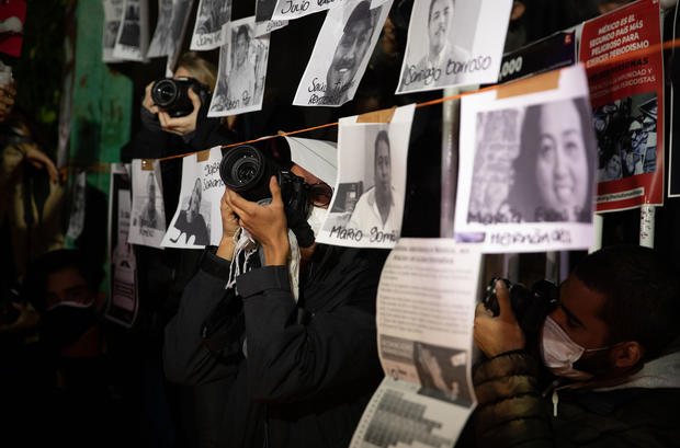 Mexico journalists protest 