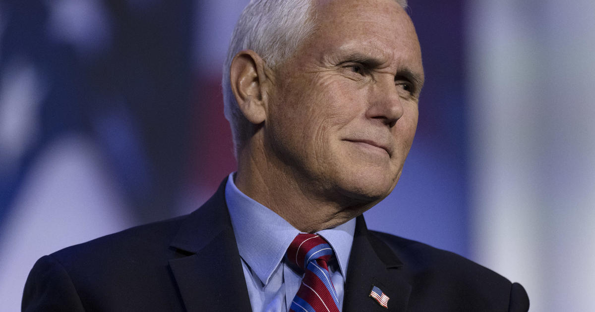 Pence to tell GOP donors the party has “no room in this party for apologists for Putin” drawing contrast with Trump – CBS News