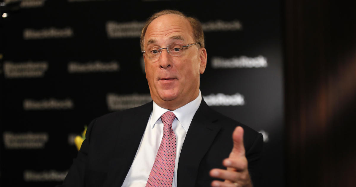BlackRock touts investment in fossil fuels after threat from Texas official