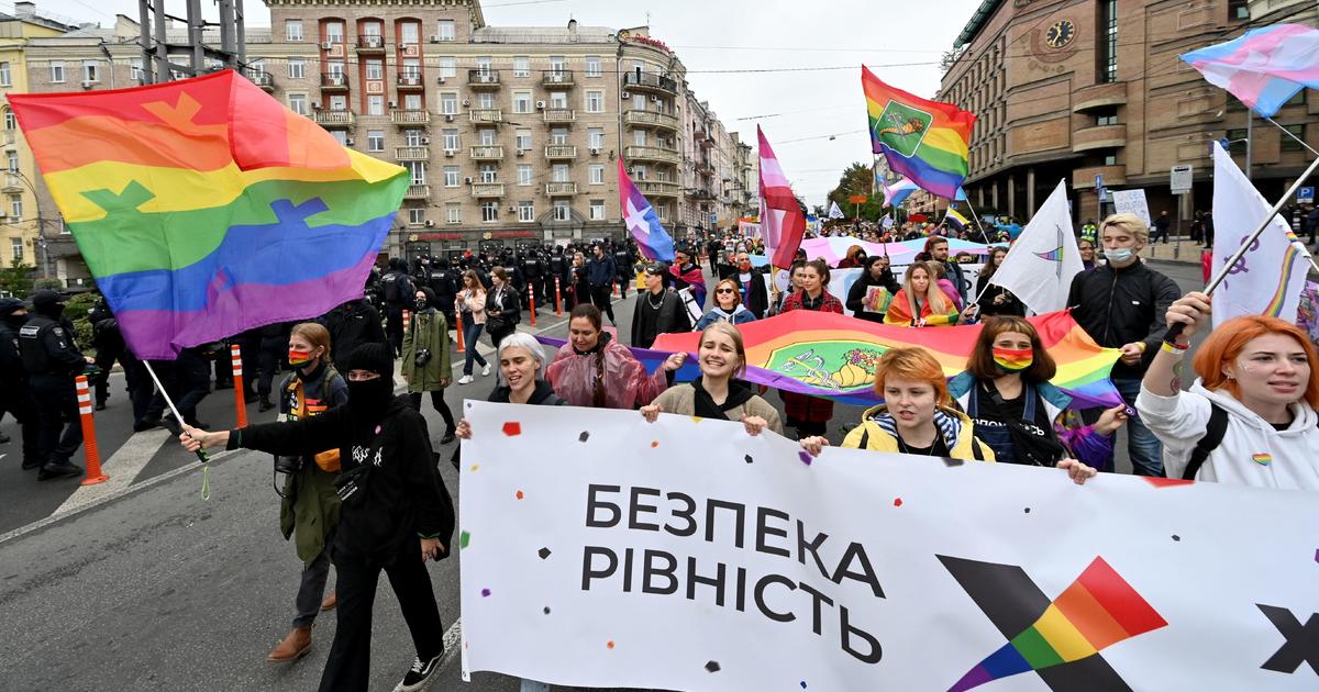Some LGBTQ Ukrainians fear human rights abuses if Russia invades: "We will fight"
