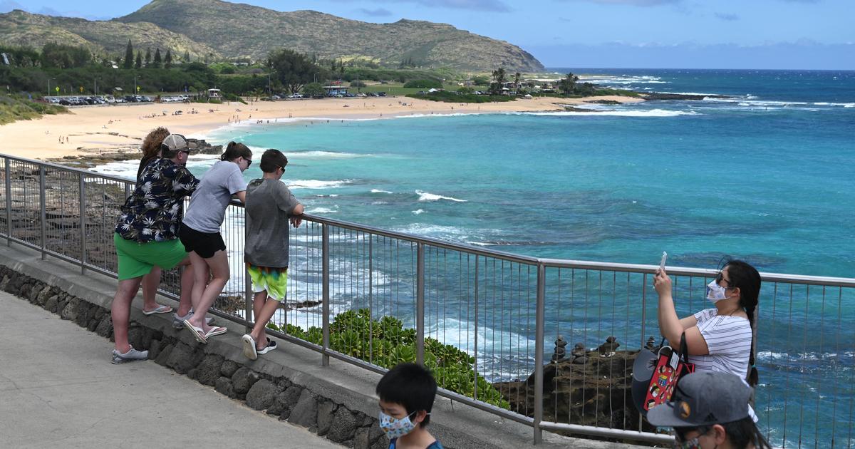 Hawaii’s minimum wage could soon be raised  an hour