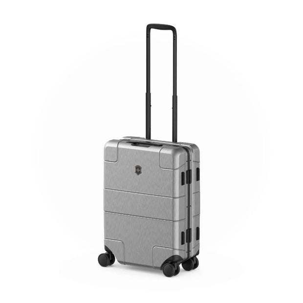victorinox.jpg 