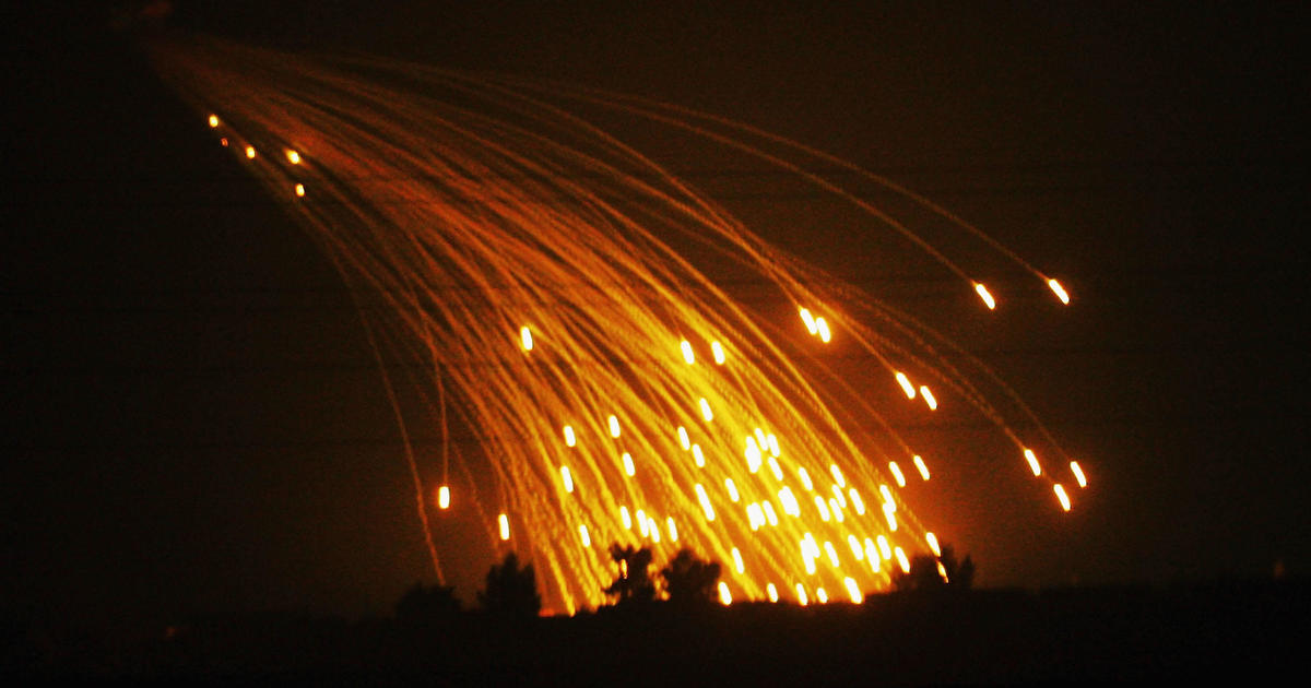 What is white phosphorus, and what does it mean that Russia may be using it in Ukraine?