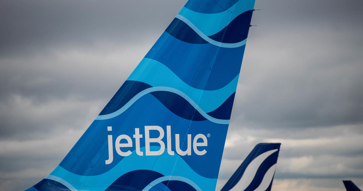JetBlue makes bid for Spirit Airlines, potentially sparking bidding war