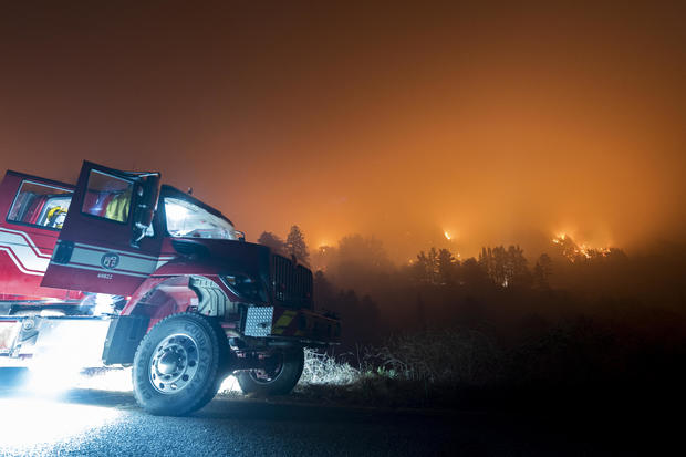 Firefighters Battle The Dolan Fire On California's Big Sur Coastline 