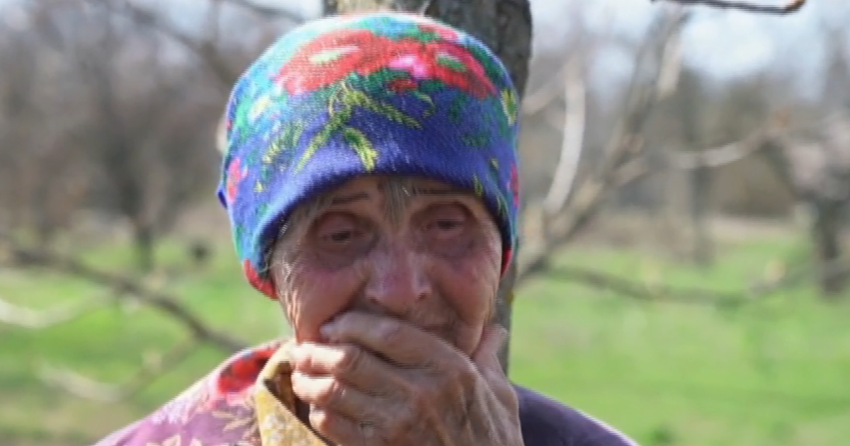 قالت امرأة أوكرانية مسنة إنها تعرضت للاغتصاب بعد أن احتل الروس قريتها: “أتمنى لو قتلني بدلاً مما فعل”
