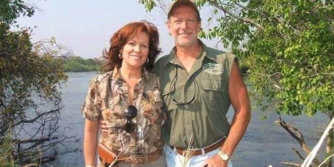 Wife of Pittsburgh dentist dies from fatal gunshot on safari — was it an accident or murder? 