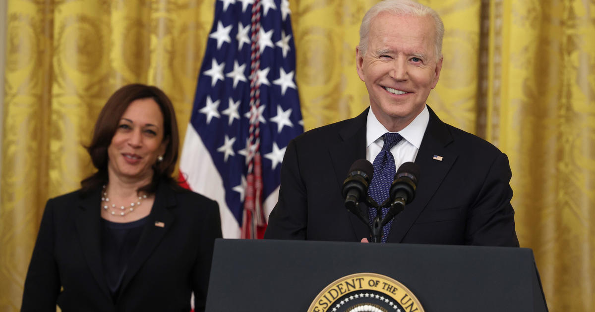 Here’s what Biden Harris and their spouses paid in 2021 taxes – CBS News