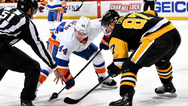 New York Islanders v Pittsburgh Penguins 