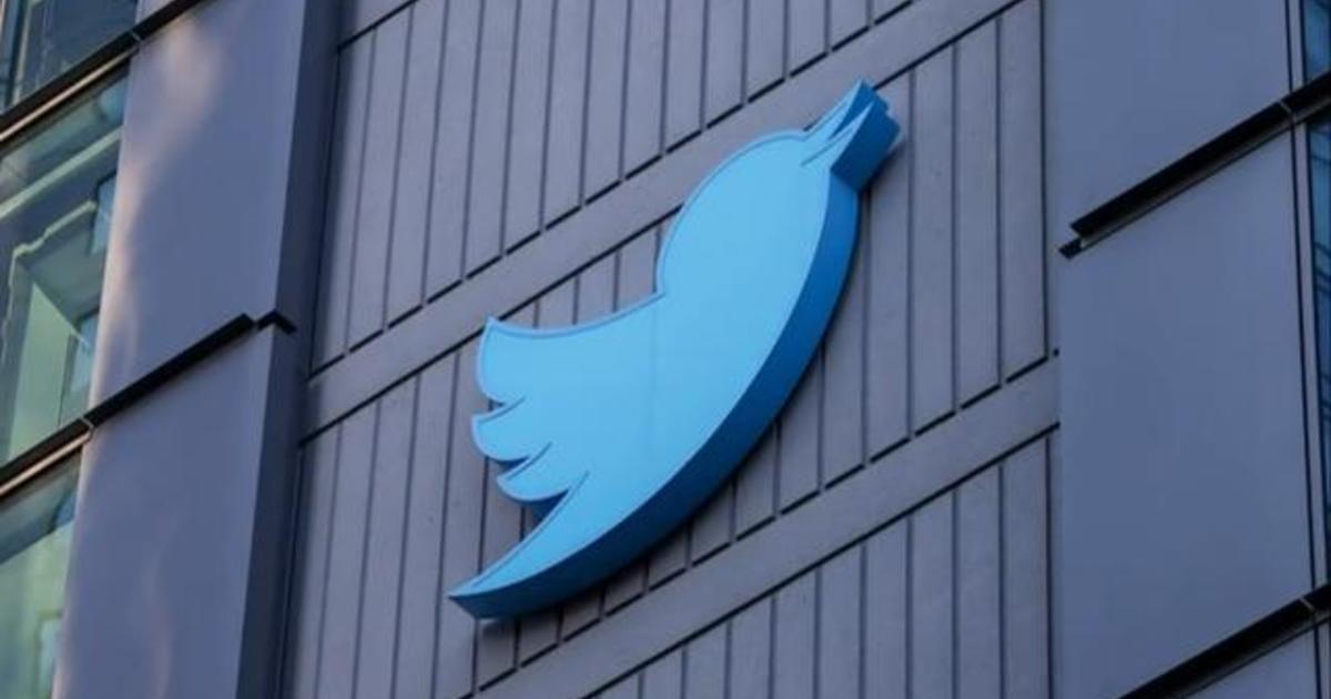 Twitter says revenue is growing, but pulls forecasts amid Elon Musk acquisition