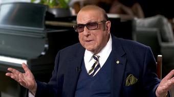 Clive Davis details storied career 