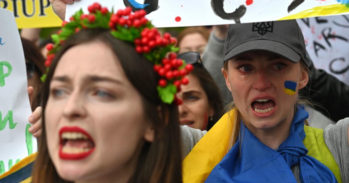 Ukraine families beg for rescue of troops holed-up in Mariupol steelworks as Russia forced to retreat north of Kharkiv