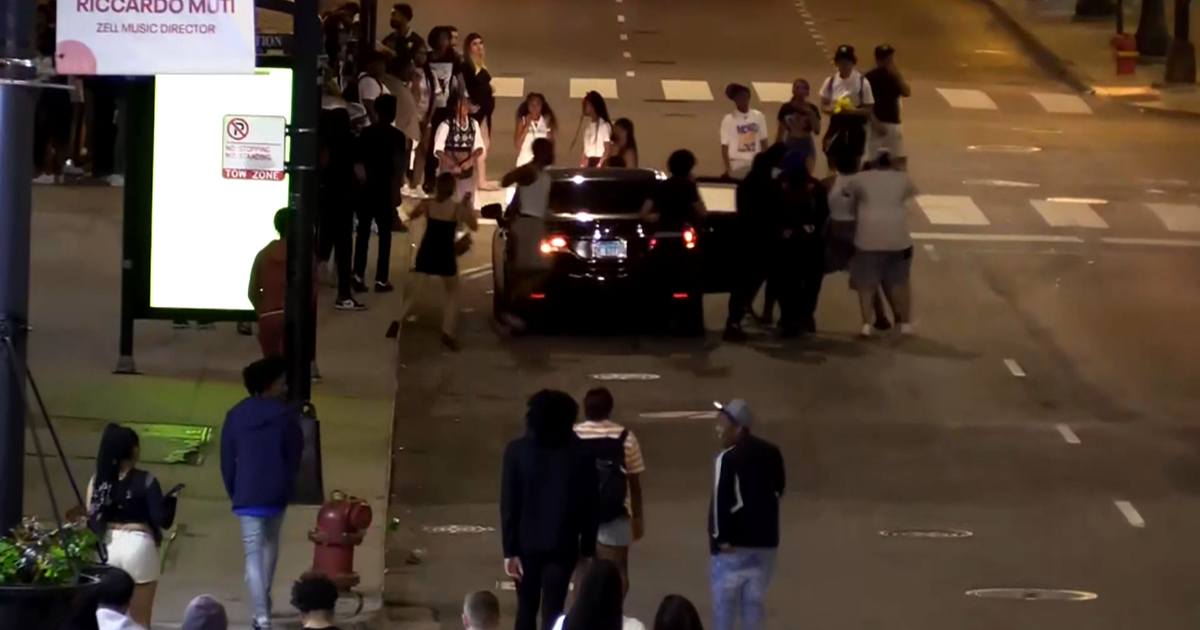 ACLU, aldermen have doubts about Mayor Lightfoot's curfew and Millennium Park restrictions, downtown police deployments - Vimarsana News
