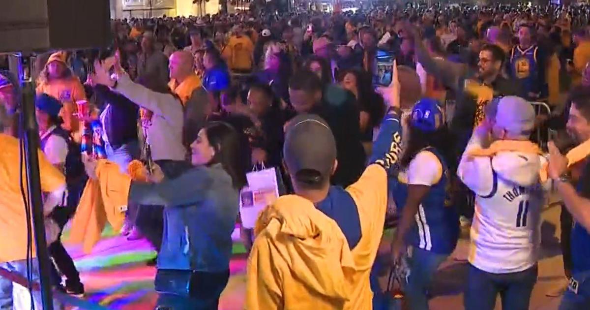 Golden State Warriors fans go wild celebrating comeback playoff win
