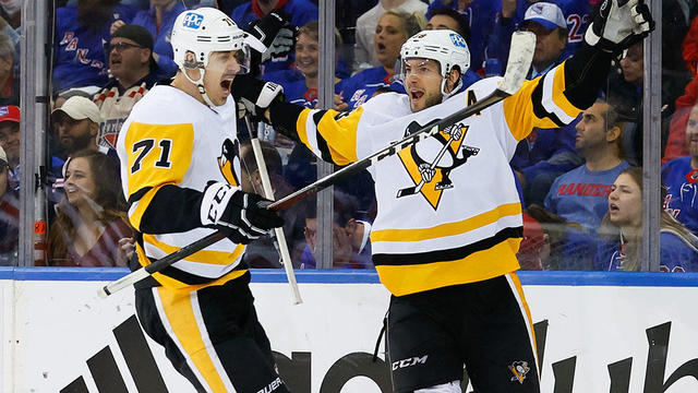 NHL: MAY 11 Playoffs Round 1 Game 5 - Penguins at Rangers 