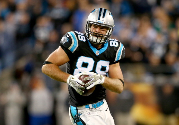 Greg Olsen #88 of the Carolina Panthers during their game at Bank of America Stadium on November 18, 2013 in Charlotte, North Carolina.  (Photo by Streeter Lecka/Getty Images)