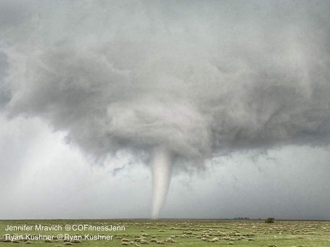 Tornadoes are very. Торнадо Колорадо. Колорадо смерч. Смерч факты.